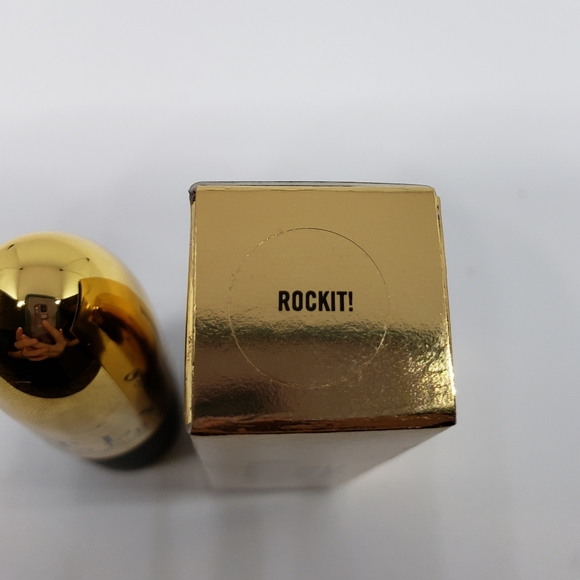 MAC Cosmetics Caitlyn Jenner Lipstick - Picture 2 of 3